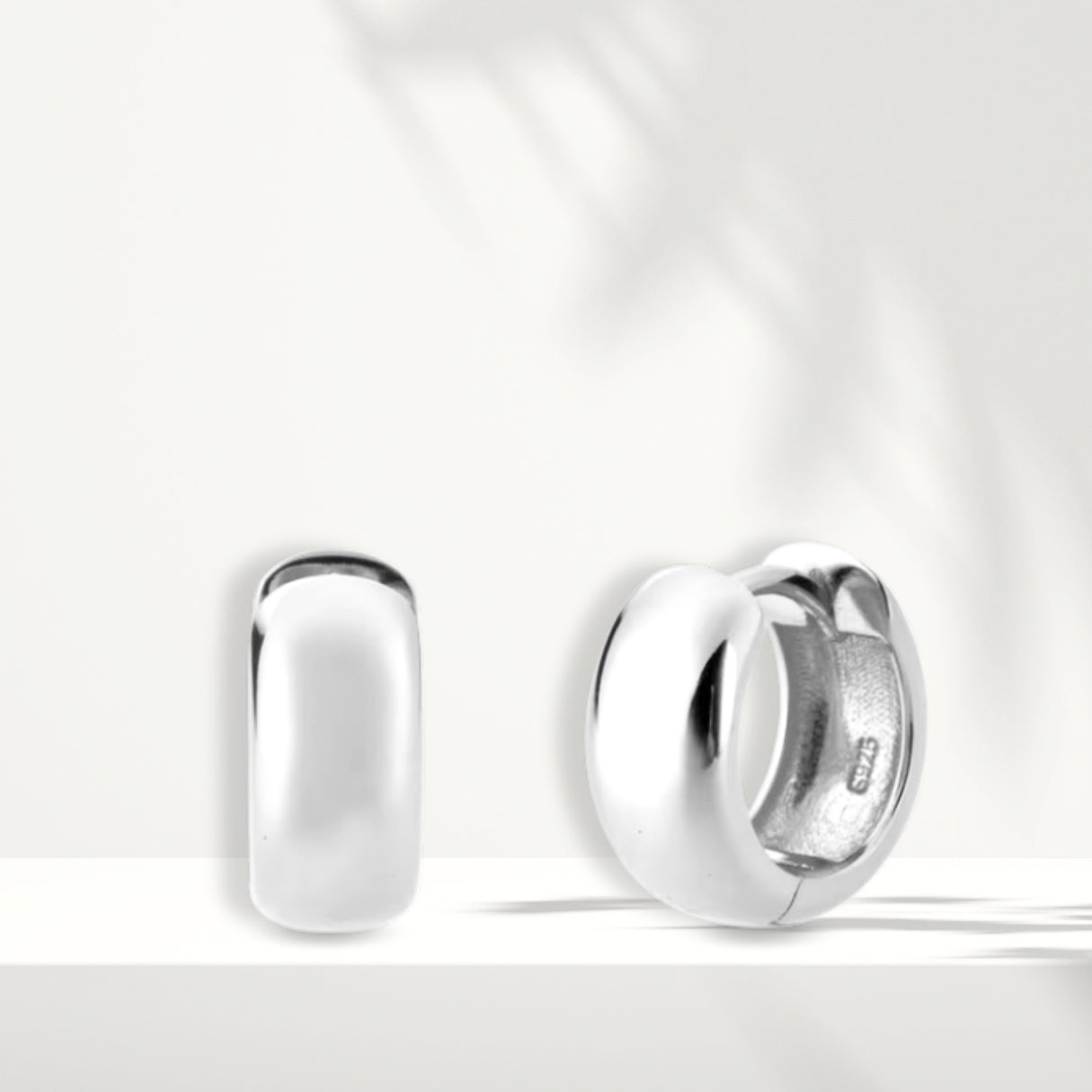 Weiße Silberohrringe