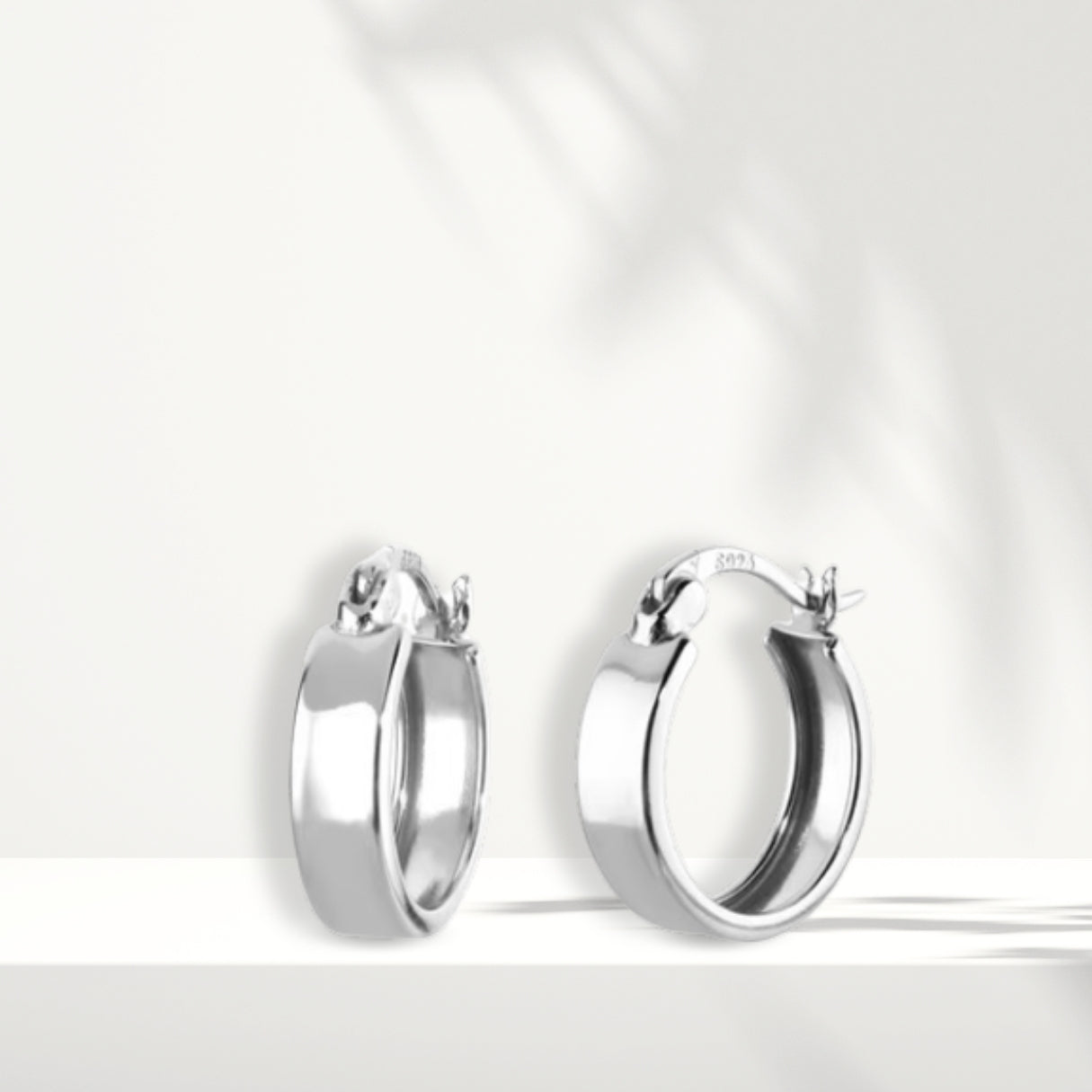 Weiße Silberohrringe