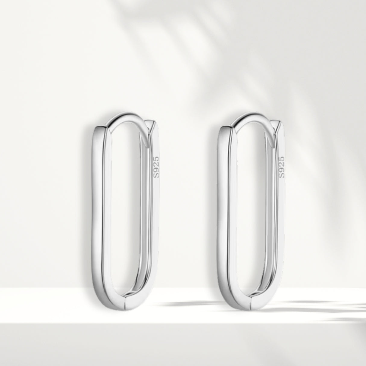 Weiße Silberohrringe